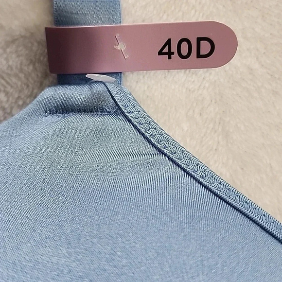 Women's Bali One Smooth U Bounce Control Wireless Bra, Size 40D, Blue, NWT - Picture 7 of 13
